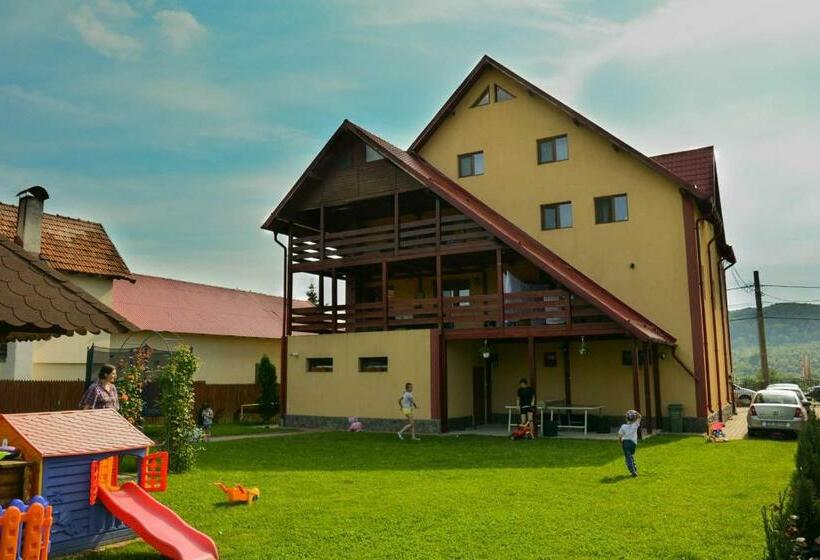 پانسیون Casa Leu