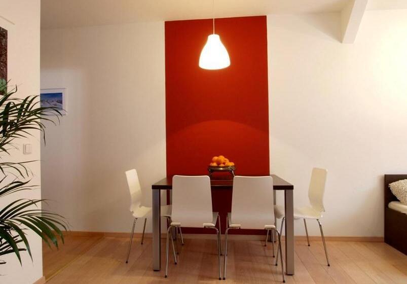 Пансион Penzion A Restaurace Sklář
