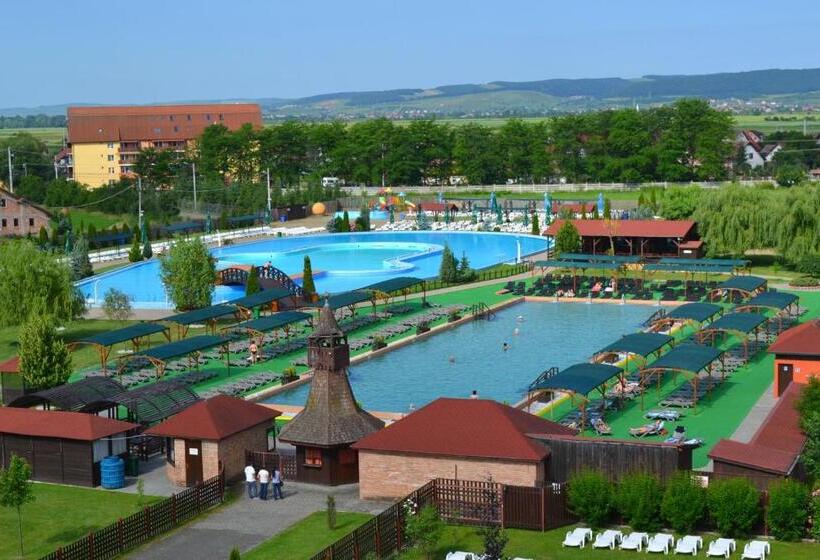 אתר נופש Apollo Wellness Club
