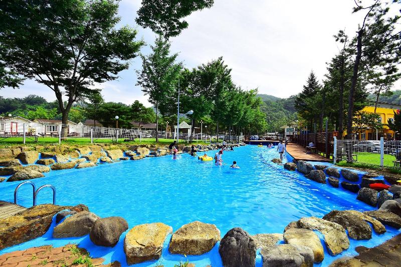 リゾートホテル Sungbochon Youth Hostel   Hostel