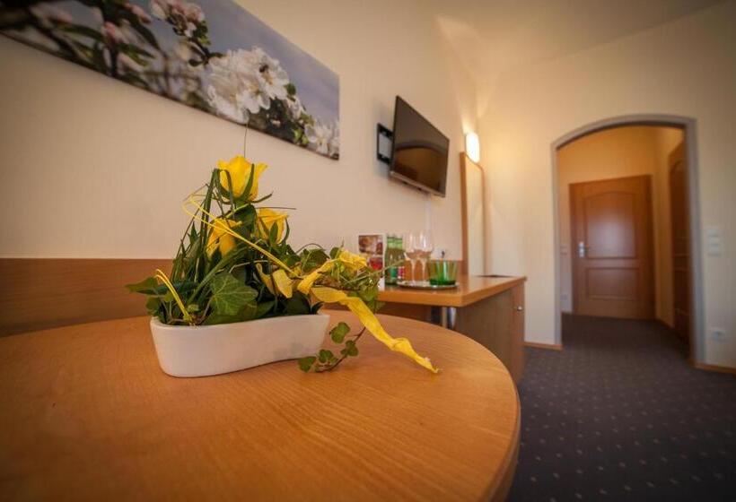 호스텔 Gasthof Mauthner Zum Kirchenwirt