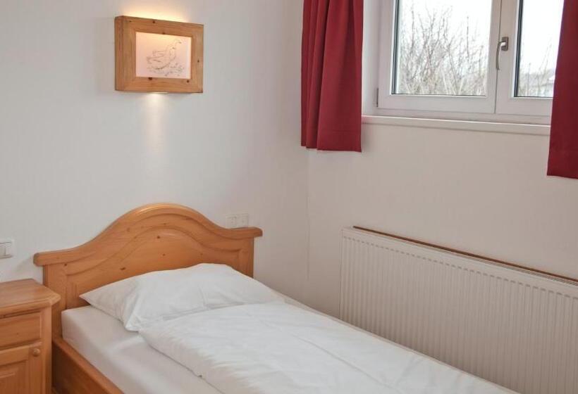 ユースホステル Landgasthof Entenwirt Tarsdorf