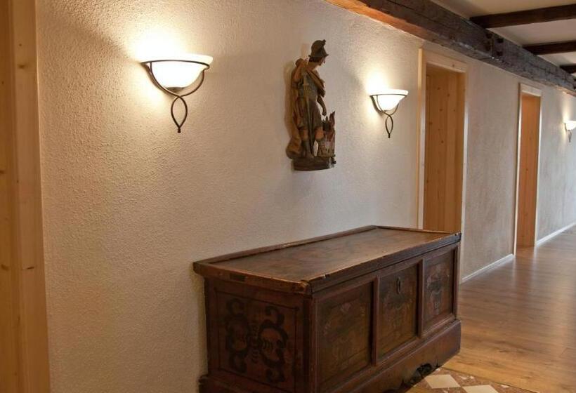 ユースホステル Landgasthof Entenwirt Tarsdorf