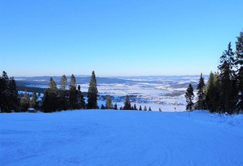 ユースホステル Lian Family Hotel & Restaurant