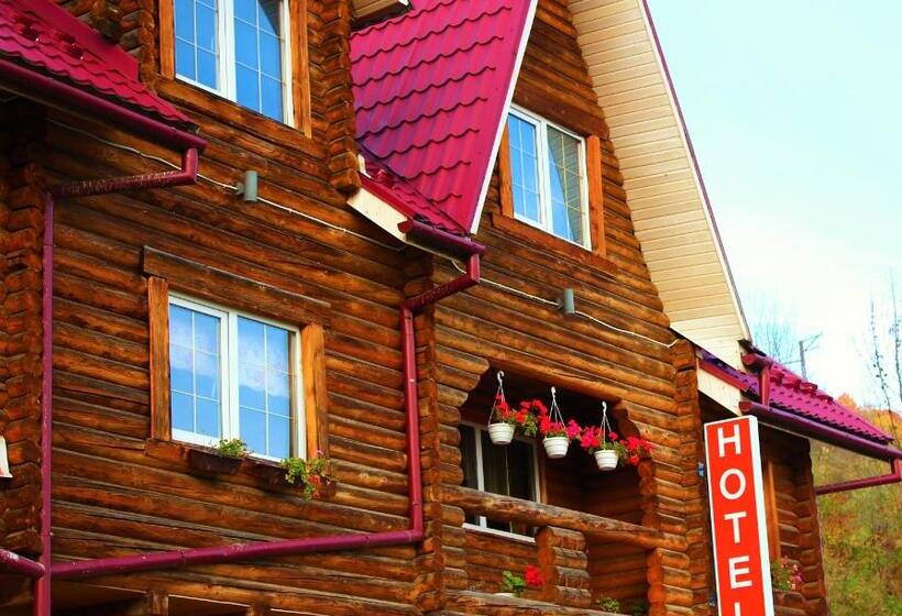 فندق صغير Lian Family Hotel & Restaurant