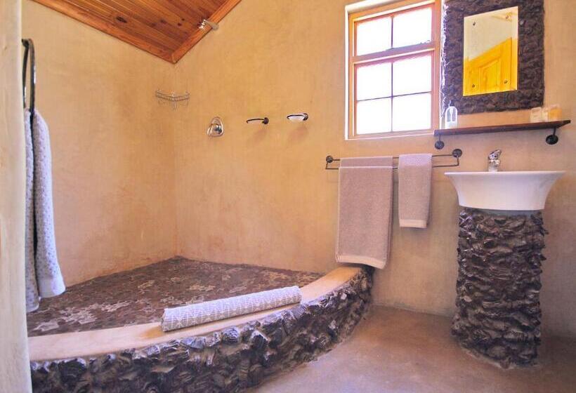 Frontier River Resort