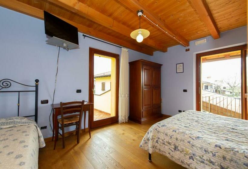 فندق Agriturismo Lis Rosis
