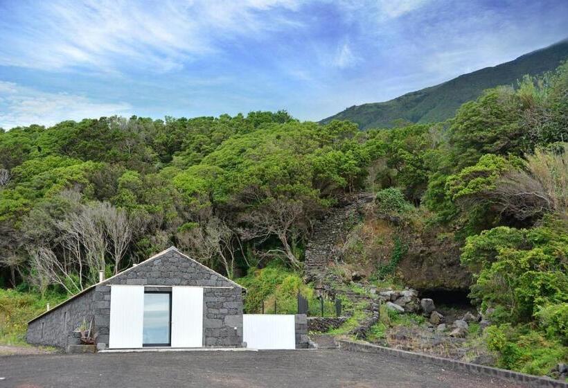 ホテル Casa Dos Botes   Whaleboat House Ter