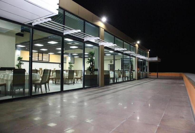 هتل Emsa Palace