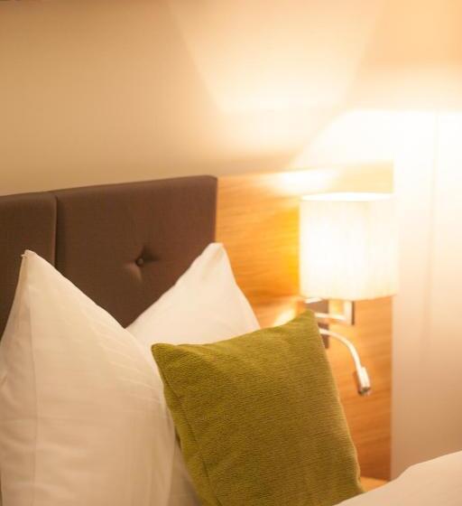 ホテル Gasthof Beim Böckhiasl