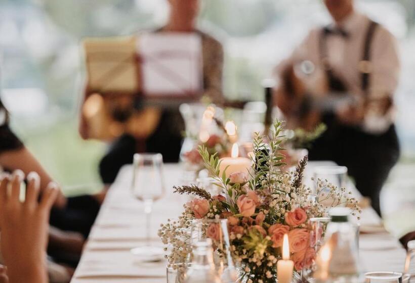 ホテル Gasthof Beim Böckhiasl