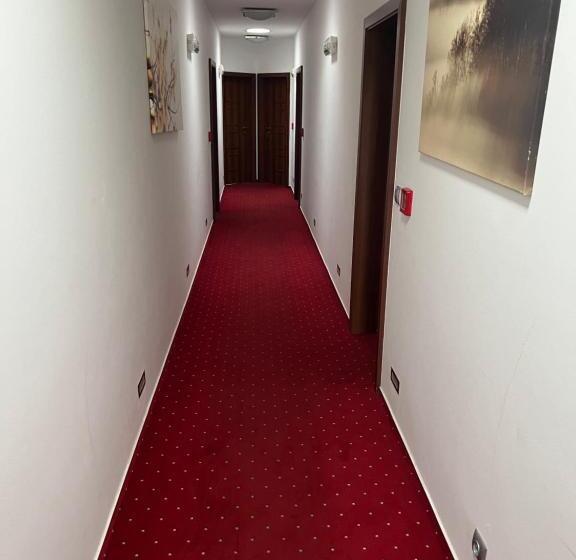 Отель Krušnohorský Dvůr