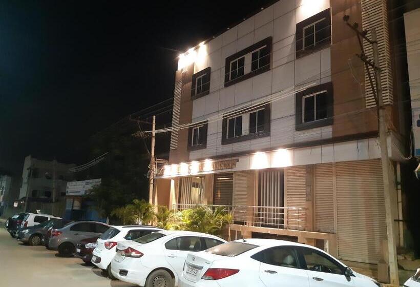 ホテル Srigandha Residency  Vaccinated Staff