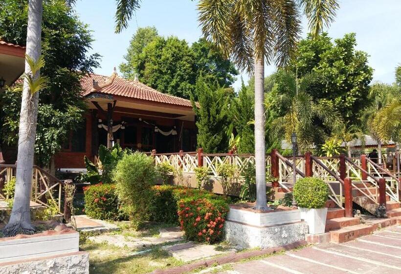 Payamai Resort