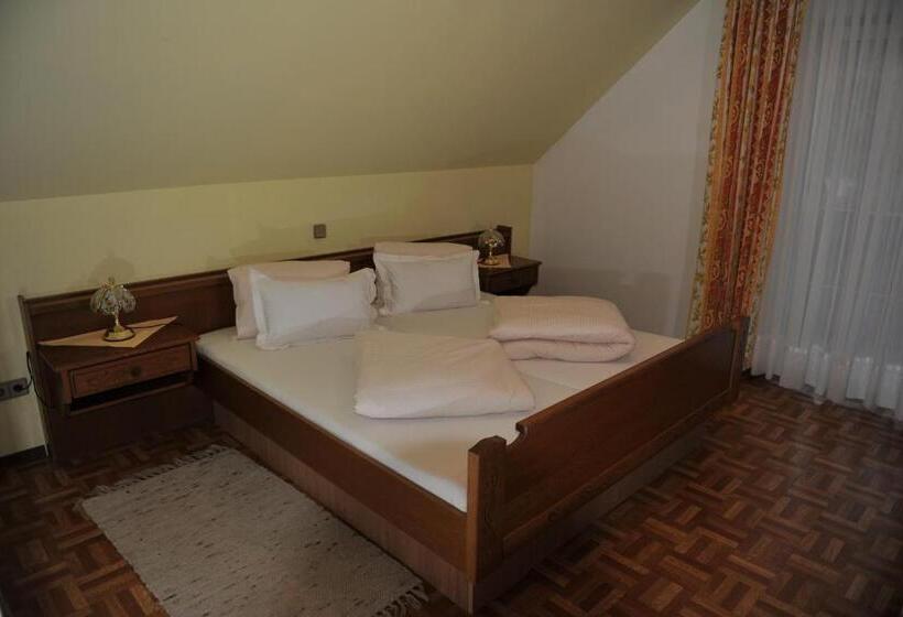 膳宿费 Gasthaus   Gästehaus Schusterbauer