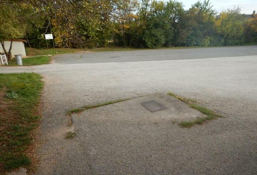 膳宿费 Penzión A Reštaurácia Pod Hradom, Turńa Nad Bodvou