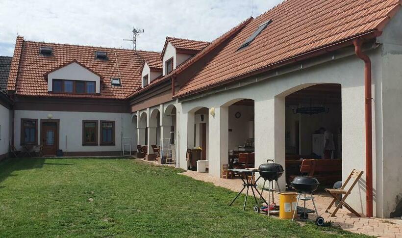 פנסיון Penzion Dolní Dunajovice