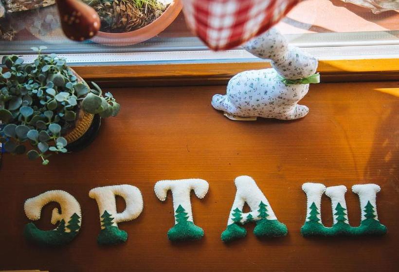 ペンション Sadyba Ertash