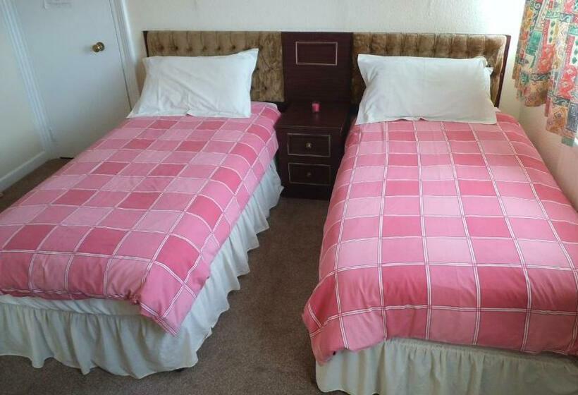 پانسیون Thalatta Guest House
