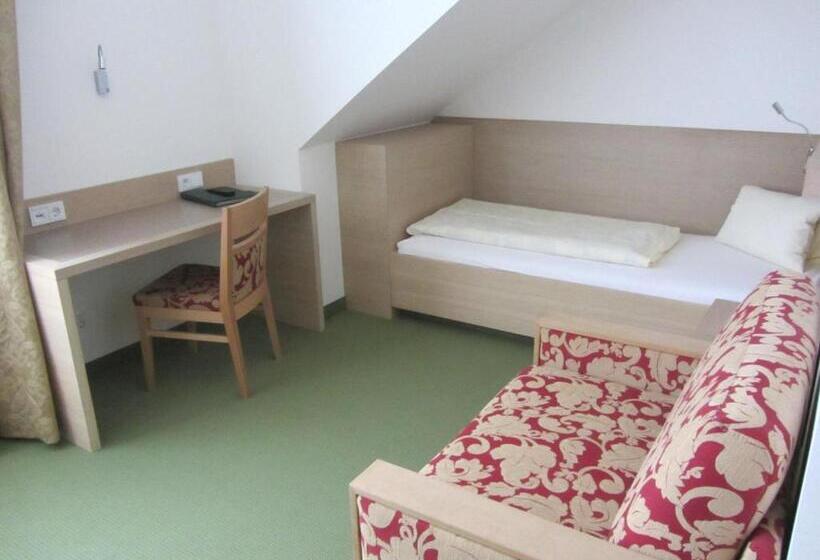 ペンション Weiss S