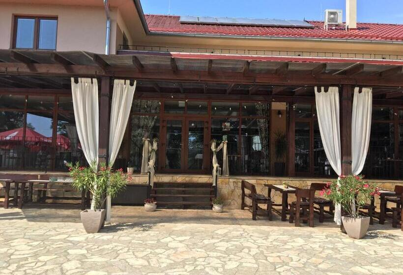 منتجع Mlyn Penzion & Wellness