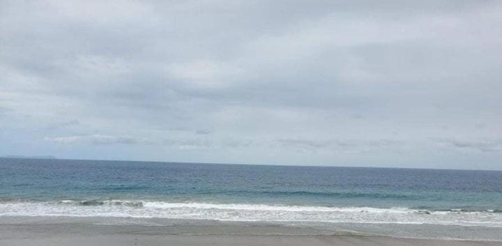 مبيت وإفطار The Lookout Beach