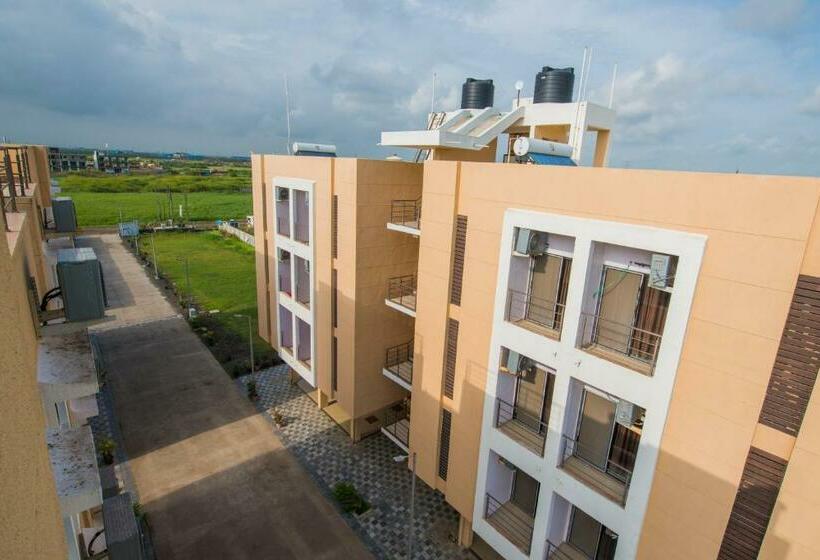 Budget Inn Service Apartments   Tiger Plaza