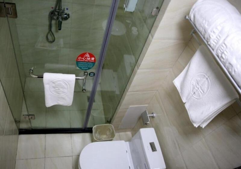 בית מלון כפרי Greentree Inn Xinjiang Bole Wanxianghui Express