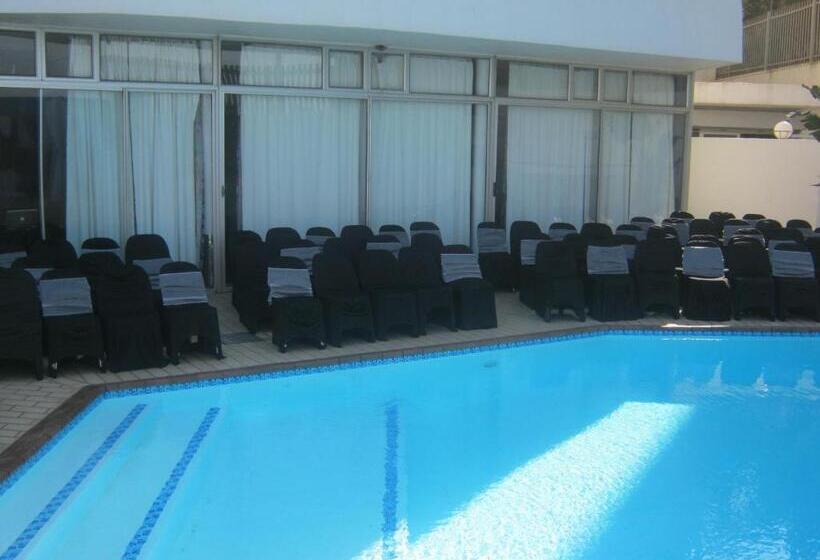 فندق La Mercy Beach