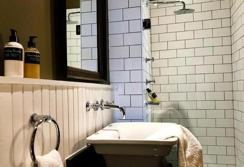 בית מלון כפרי The Duke Of Bedford