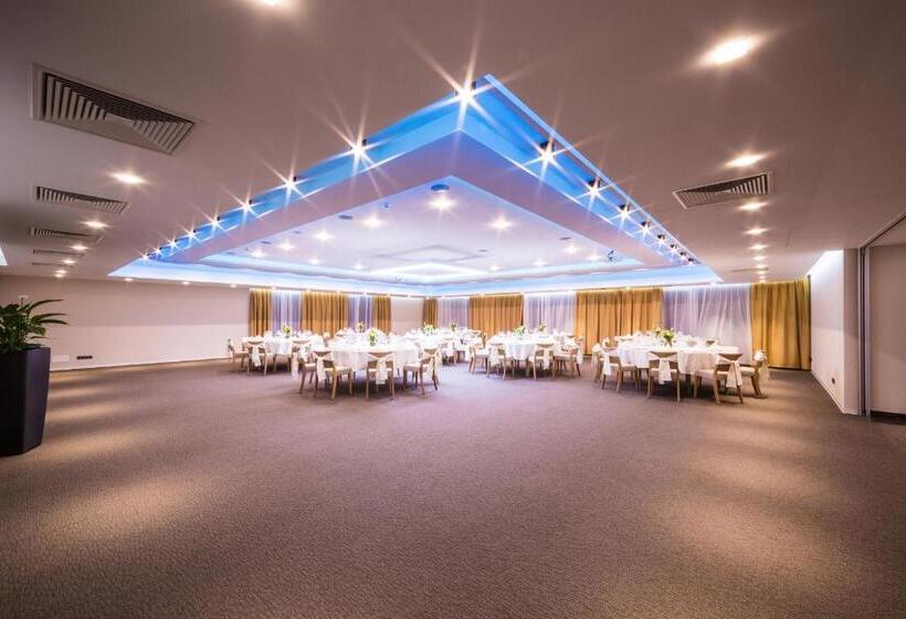 فندق Village Resort Hanuliak