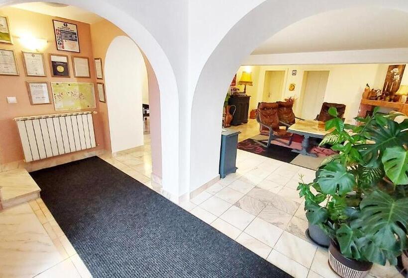 پانسیون Casa Giulia