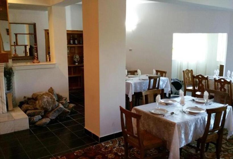 پانسیون Casa Lorena