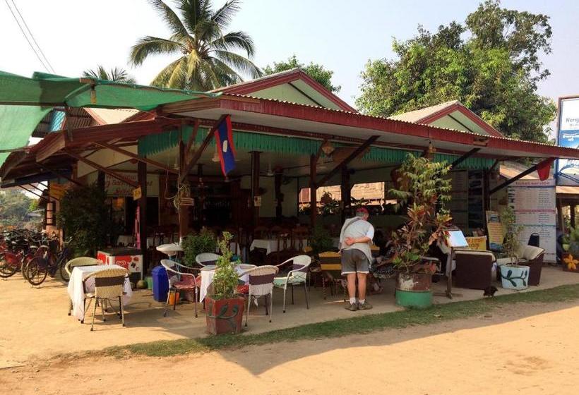 פנסיון Nongsak Riverside Guesthouse & Nongsak Guesthouse