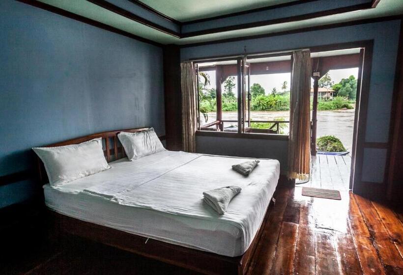 פנסיון Nongsak Riverside Guesthouse & Nongsak Guesthouse