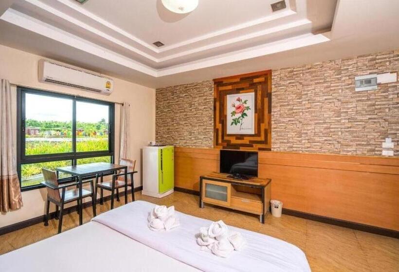 Prew Lom Chom Nam Resort