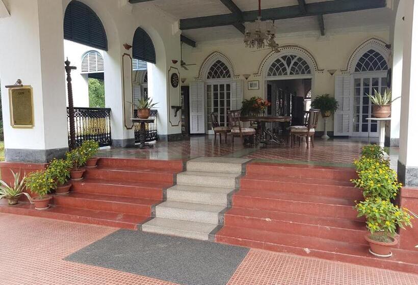 منتجع Thengal Manor