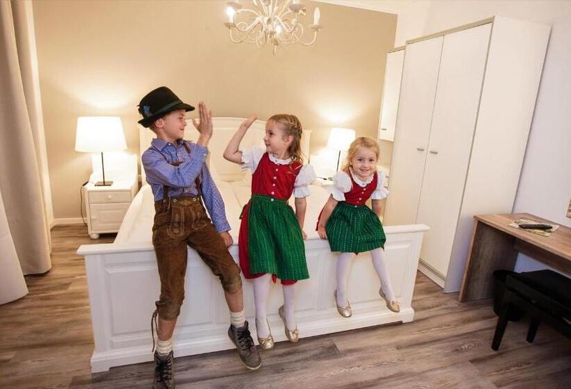 ユースホステル Märchenwald Steiermark Gasthof Sonnenhof