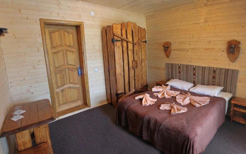 هاستل Oksamit Resort