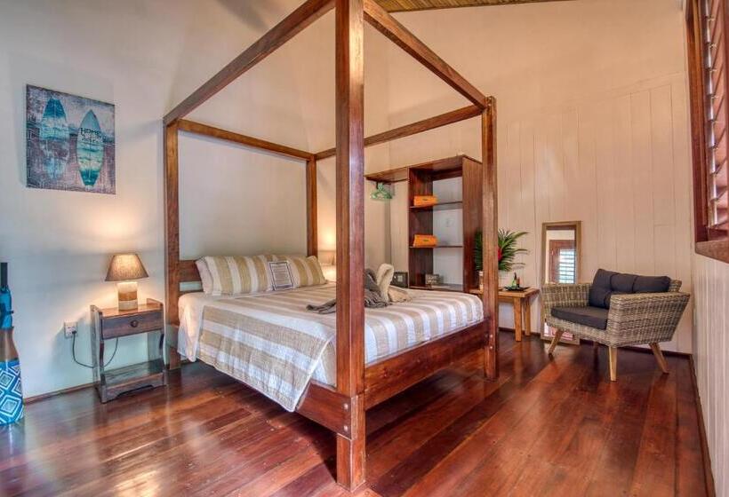 مبيت وإفطار Oasis Bluff Beach