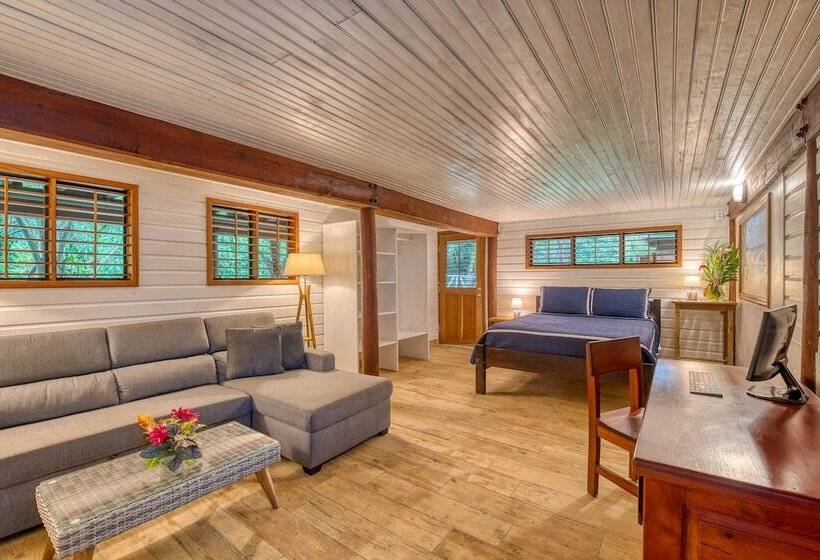 مبيت وإفطار Oasis Bluff Beach
