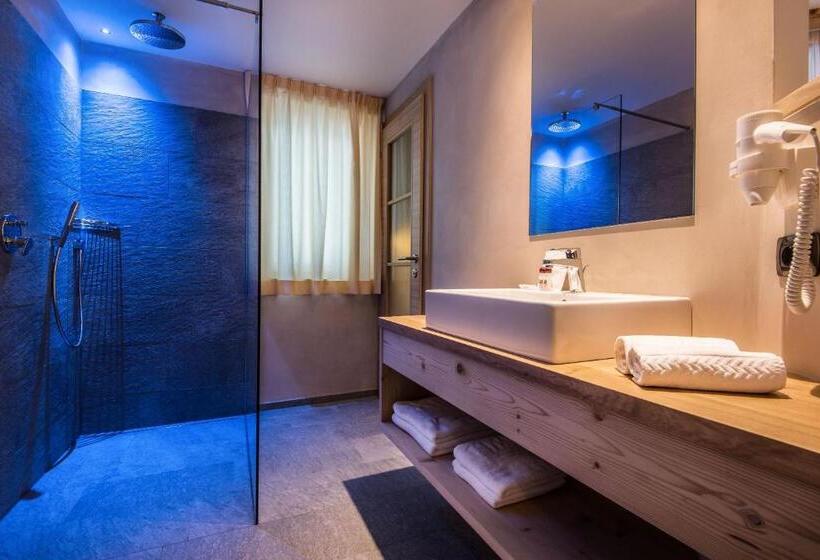 ホテル Albergo Posta Pederoa