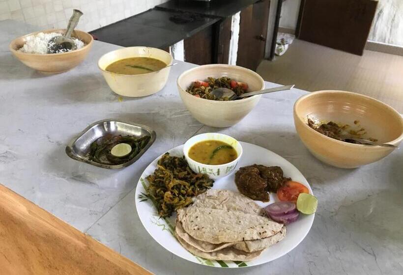 בית מלון כפרי Kamp Kamouflage Kanha