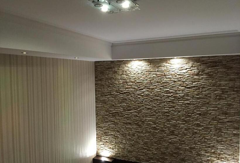 فندق Patyi étterem és