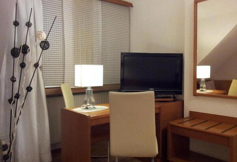 בית מלון כפרי Restaurant Fischerwirt