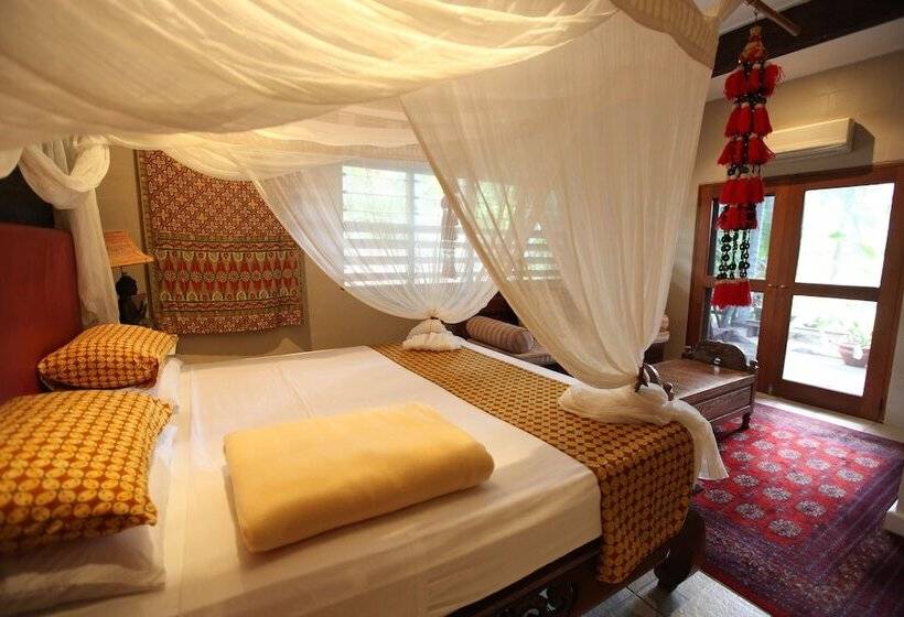 Mai Tai Resort