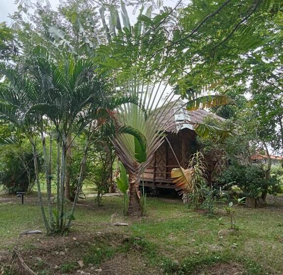 بنسيون Ban Ban Bangalow