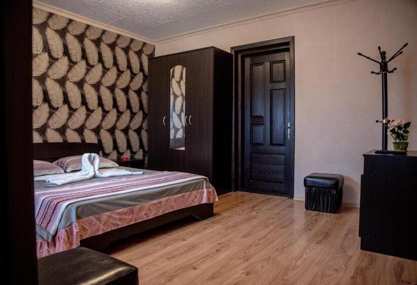 پانسیون Casa Robi
