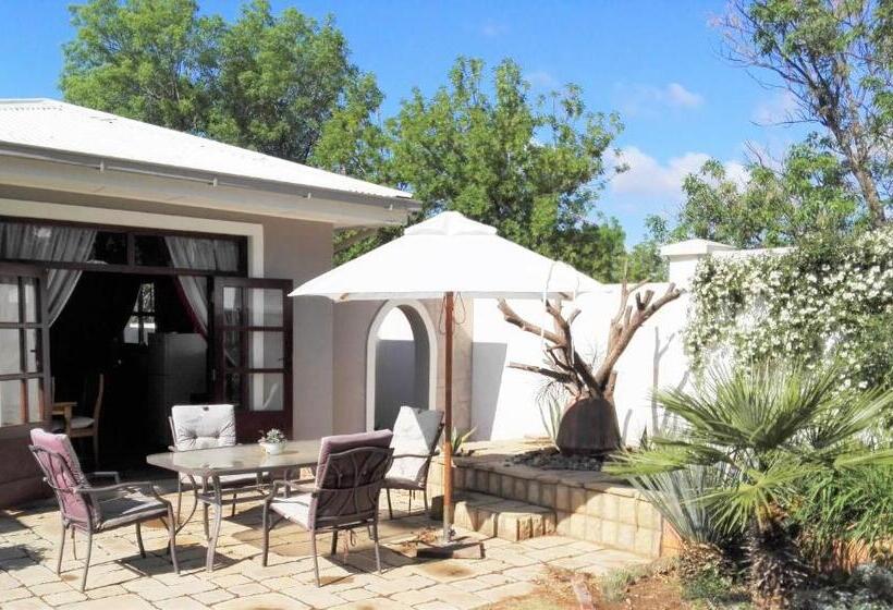 ペンション Dekat Self Catering