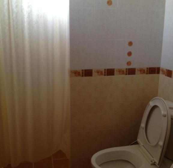 استراحتگاه Chok Wasana Guest House